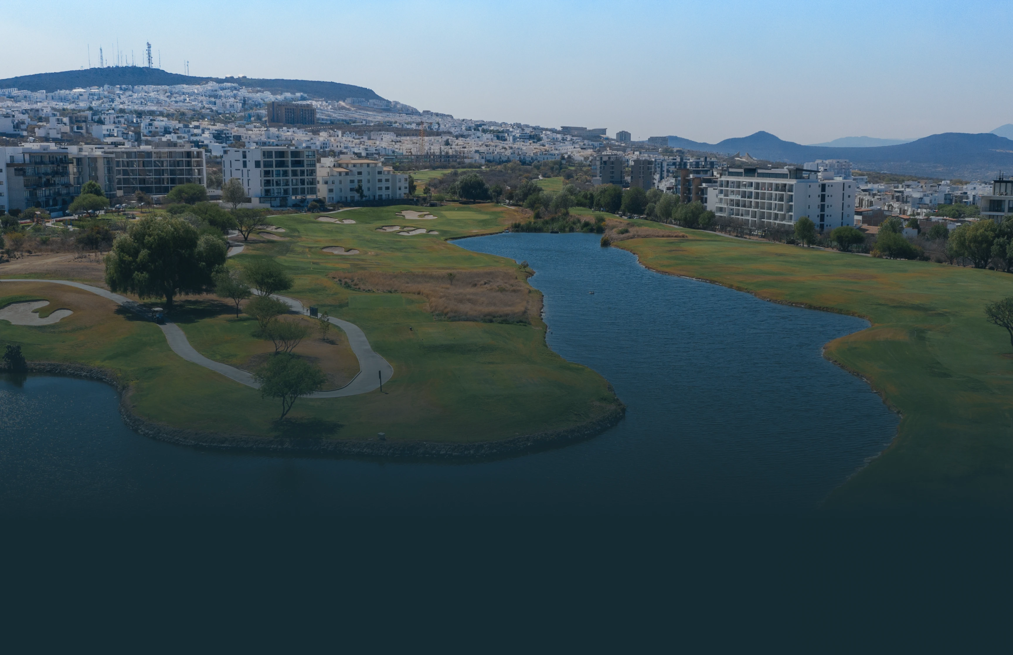 Background | Los Robles